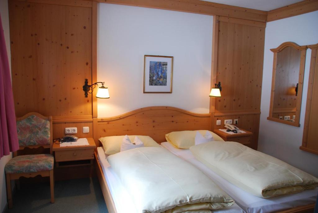 Der Erlhof Restaurant & Landhotel 젤암제 객실 사진